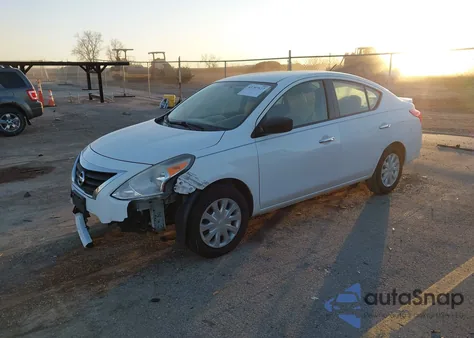 2016 Nissan Versa 1.6 S/1.6 S+/1.6 Sl/1.6 Sv z USA, uszkodzony, nr VIN 3N1CN7AP8GL852910